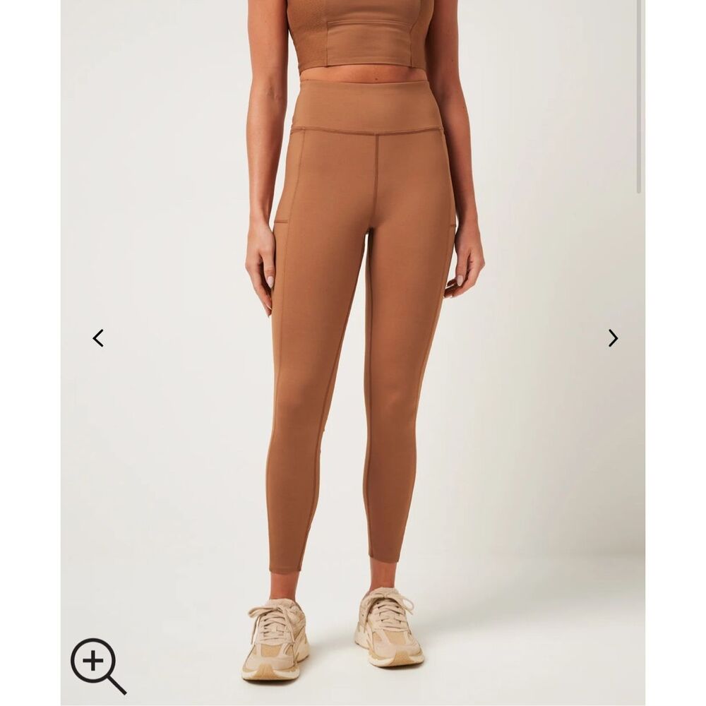 Travis Mathew Moveknit Bonded Leggings Size M